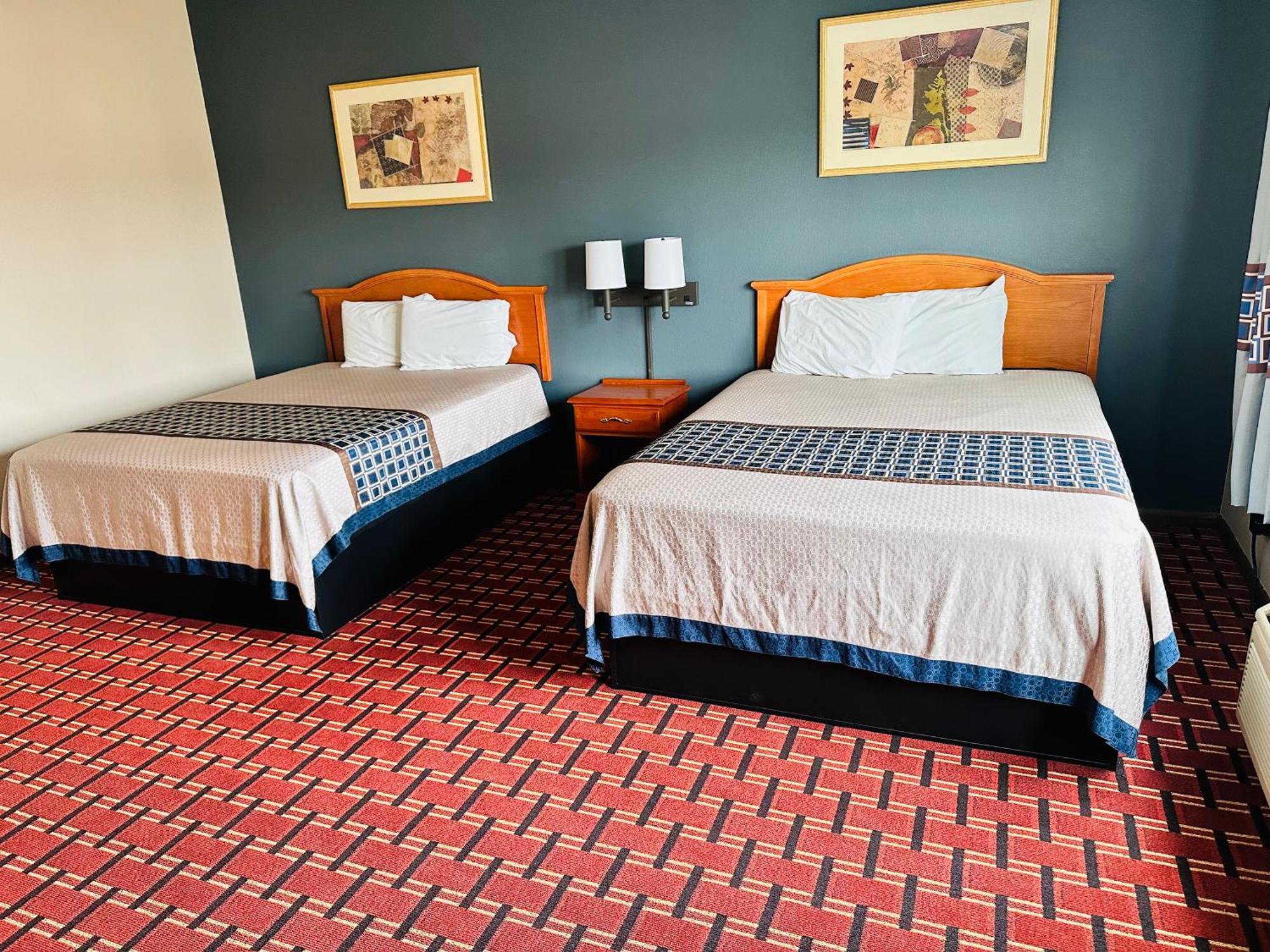 Regency Inn Hudson Exterior photo